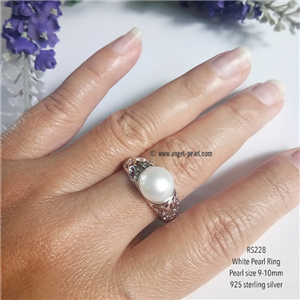 [RS228] Genuine White Freshwater Pearl Ring