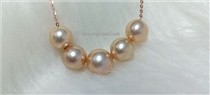 Necklace-with-Pearl-Pendant